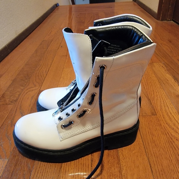 Jeffery Campbell Anarcho Patent leather Boot - Picture 2 of 11